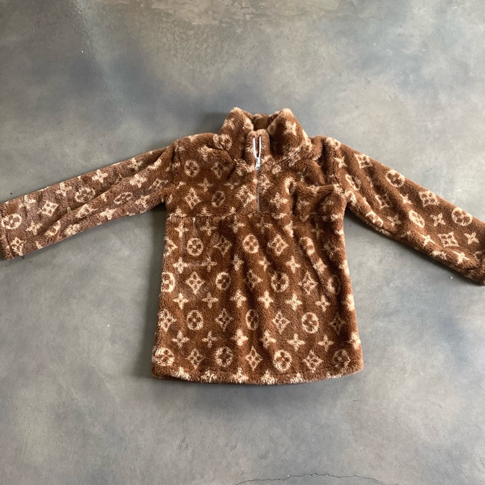 Super cute/ soft girls Fleece jacket, from local boutique.